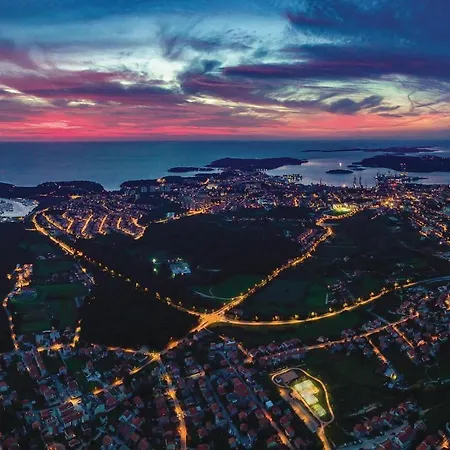 2 Bedroom Stunning In