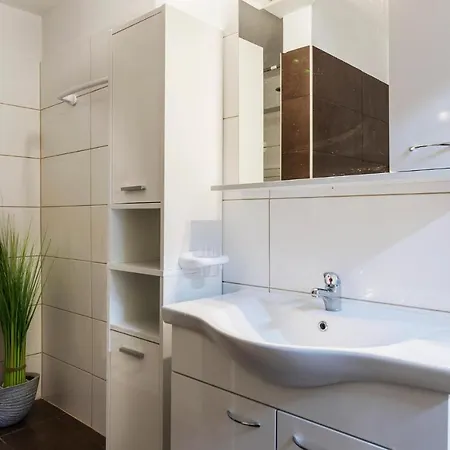 2 Bedroom Stunning In Pola