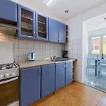 2 Bedroom Stunning In Apartment
