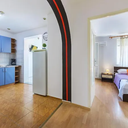 Nice Apartment In Pula With Wifi *