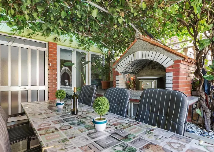 2 Bedroom Stunning In