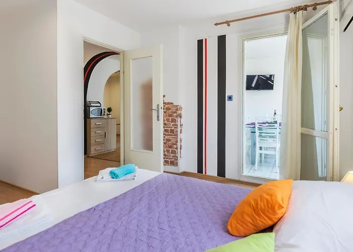 2 Bedroom Stunning In Апартаменты