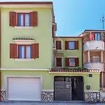 2 Bedroom Stunning In Lejlighed
